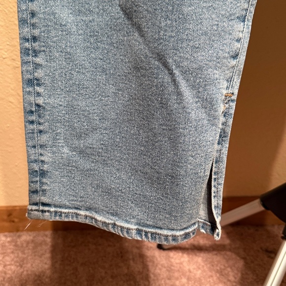 Good American women’s size 24 light fade wash curvy denim jeans $139 - Picture 5 of 11